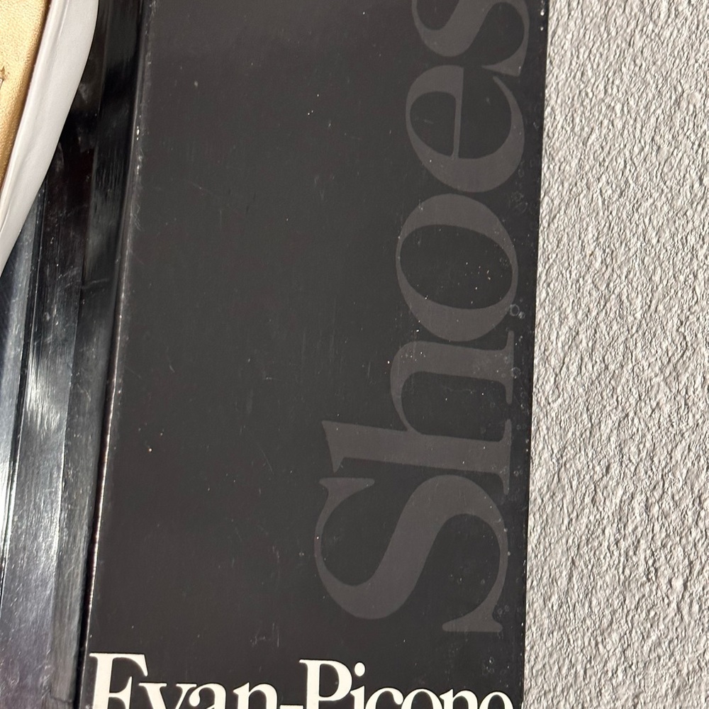 Rare 80’s vintage, 8 N Evan-Picone navy & white Victoria II spectator pumps. - Picture 5 of 8